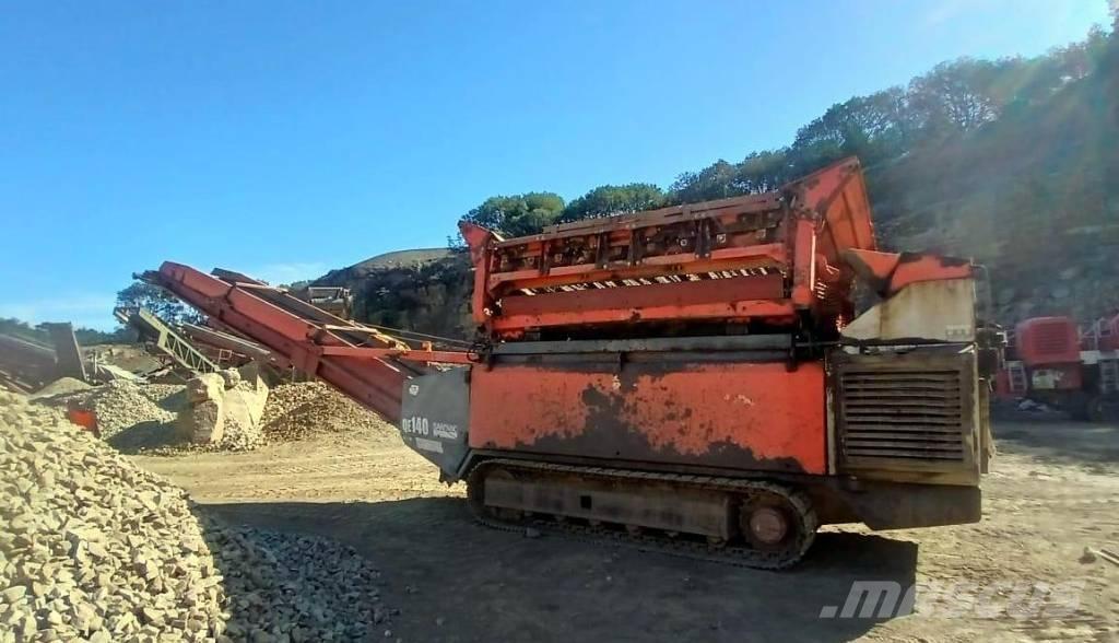 Sandvik QE 140 篩分機