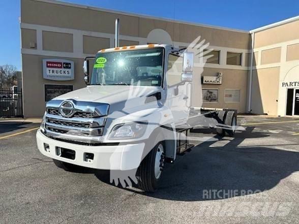 Hino L7 商用底盤車