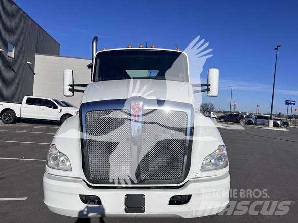 Kenworth T680 曳引機組件