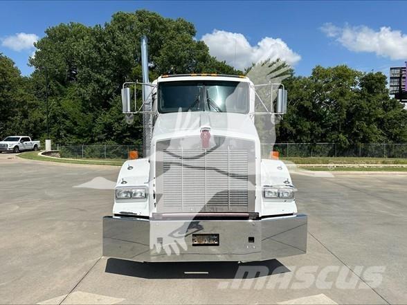 Kenworth T800 曳引機組件
