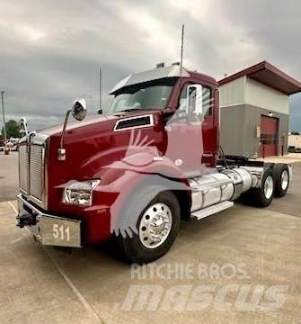 Kenworth T880 曳引機組件