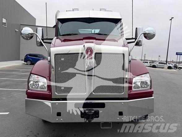 Kenworth T880 曳引機組件