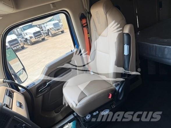 Kenworth T880 曳引機組件