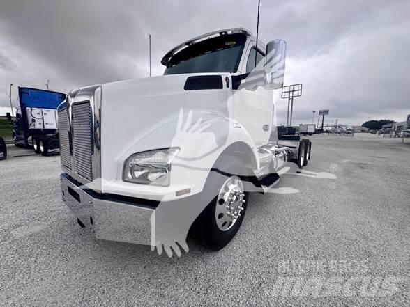 Kenworth T880 曳引機組件