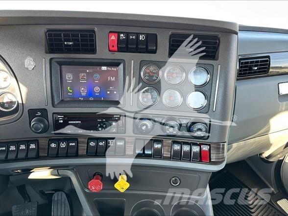 Kenworth T880 曳引機組件