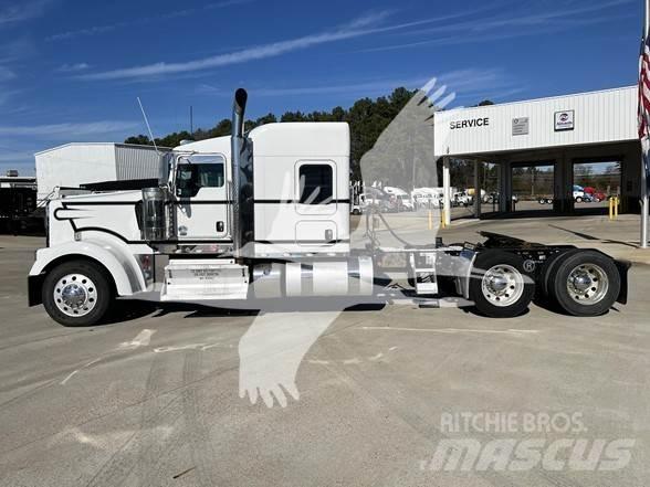 Kenworth W900 曳引機組件