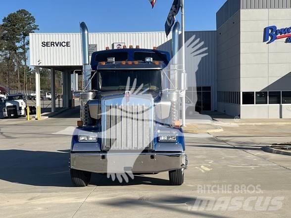 Kenworth W900L 曳引機組件