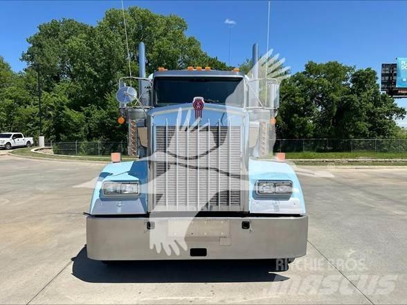 Kenworth W900L 曳引機組件