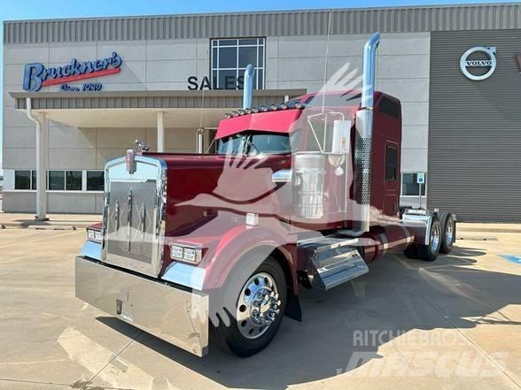 Kenworth W900L 曳引機組件