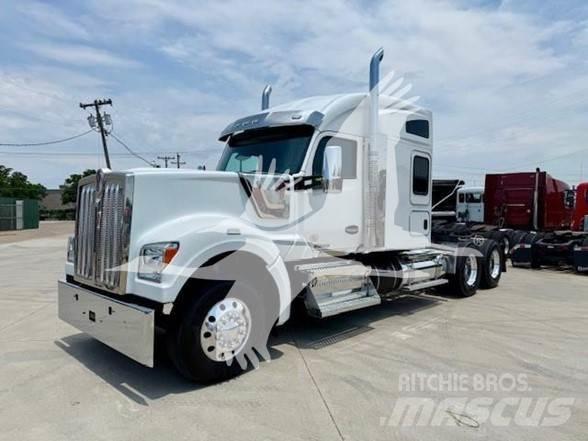 Kenworth W990 曳引機組件