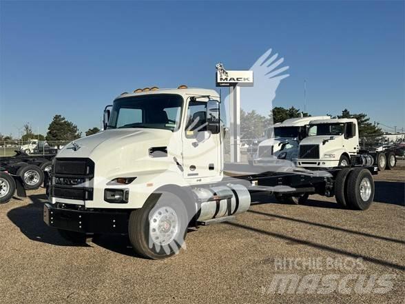 Mack MD6 商用底盤車