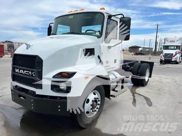 Mack MD6 商用底盤車