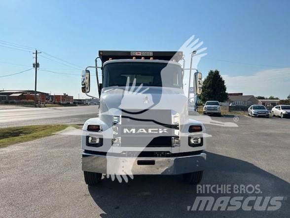 Mack MD6 傾卸式卡車