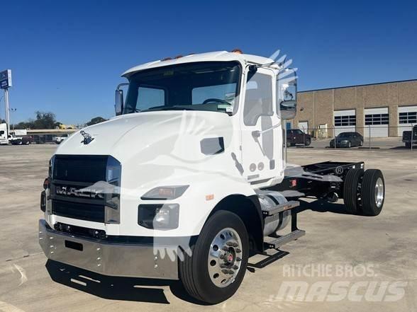Mack MD6 商用底盤車