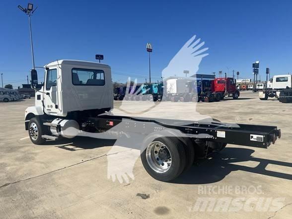 Mack MD6 商用底盤車