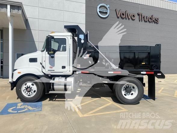Mack MD6 傾卸式卡車
