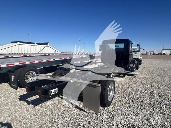 Mack MD6 商用底盤車