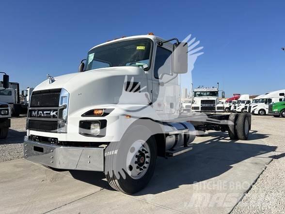 Mack MD6 商用底盤車