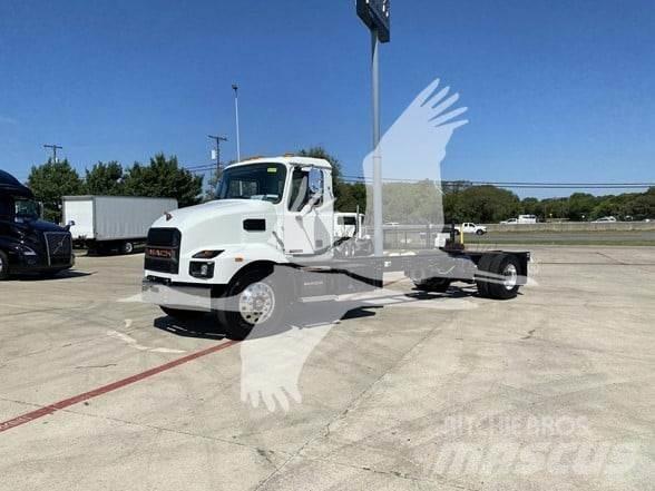 Mack MD6 商用底盤車