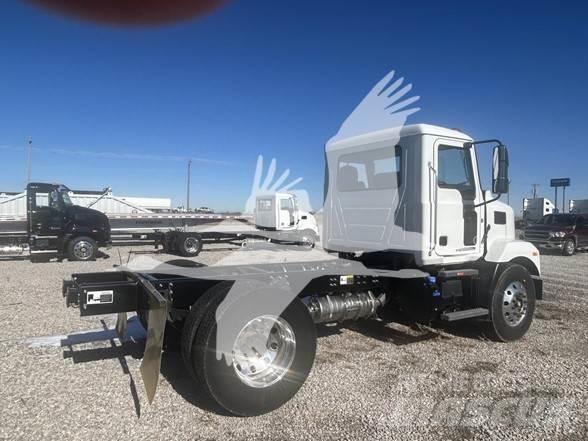 Mack MD6 商用底盤車