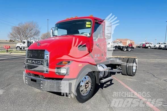 Mack MD6 商用底盤車