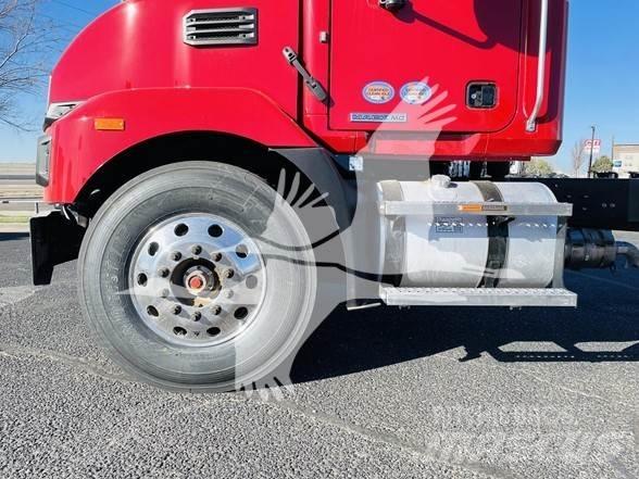 Mack MD6 商用底盤車