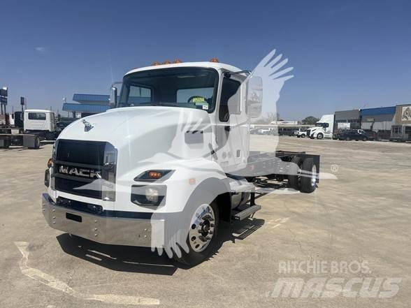 Mack MD6 商用底盤車