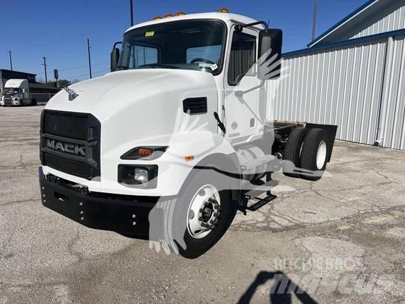 Mack MD6 商用底盤車