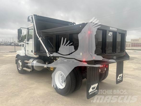 Mack MD6 傾卸式卡車
