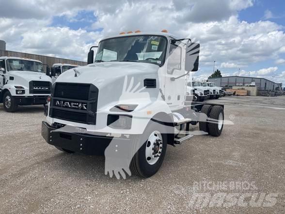 Mack MD6 商用底盤車