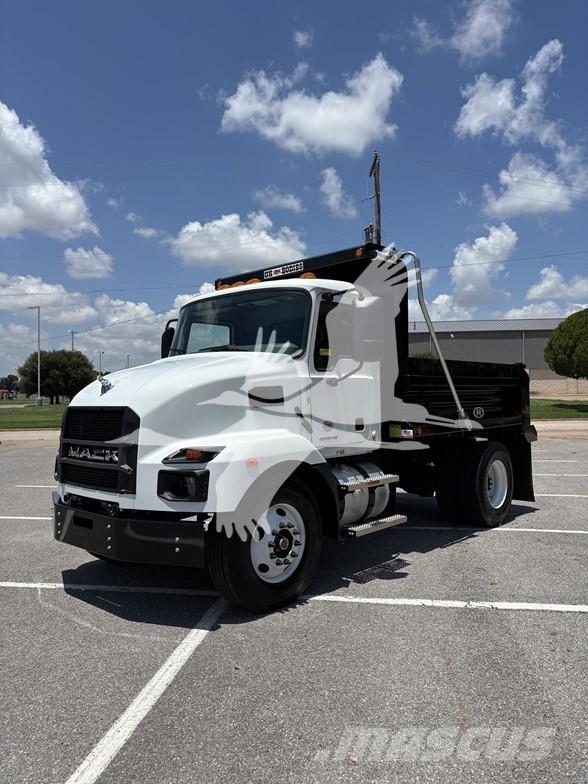 Mack MD6 傾卸式卡車