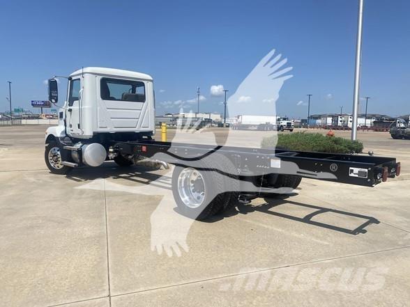 Mack MD6 商用底盤車