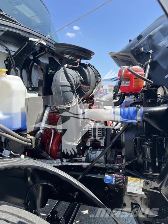 Mack MD6 商用底盤車