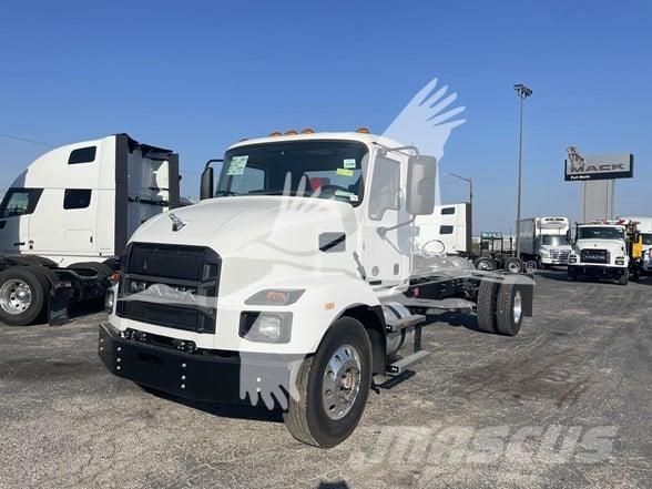 Mack MD6 商用底盤車