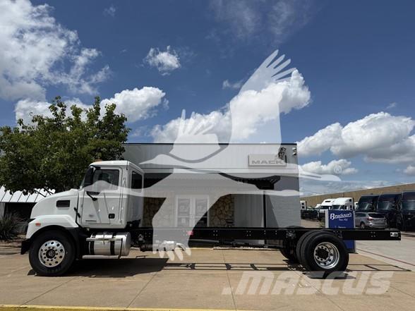 Mack MD6 商用底盤車