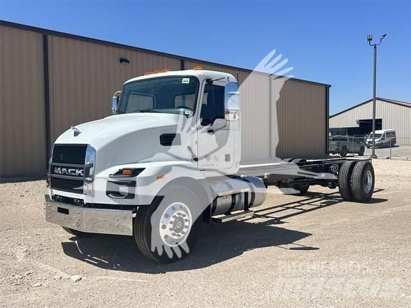 Mack MD7 商用底盤車