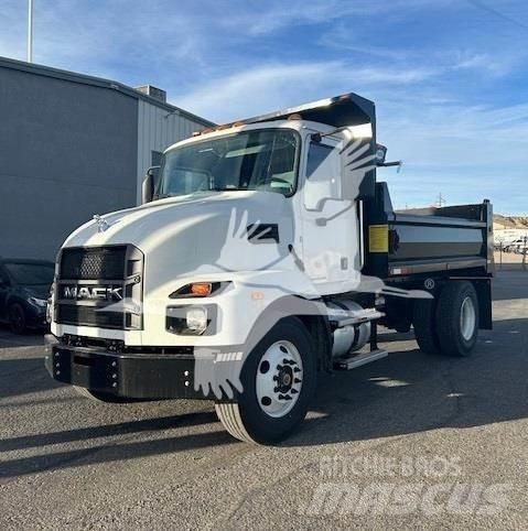 Mack MD7 傾卸式卡車
