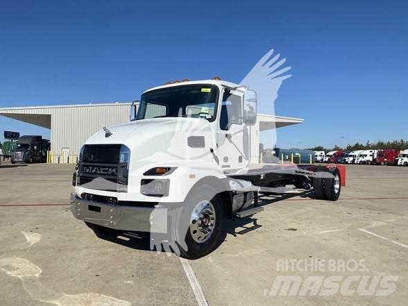 Mack MD7 商用底盤車