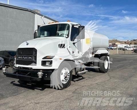 Mack MD7 運油車