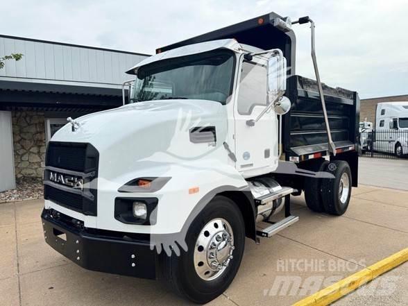 Mack MD7 傾卸式卡車