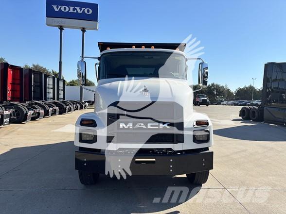 Mack MD7 傾卸式卡車