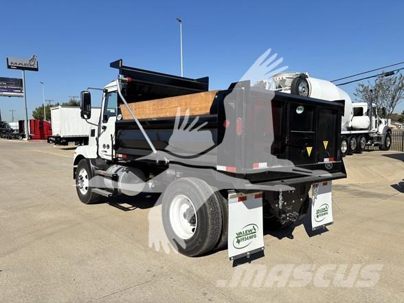 Mack MD7 傾卸式卡車