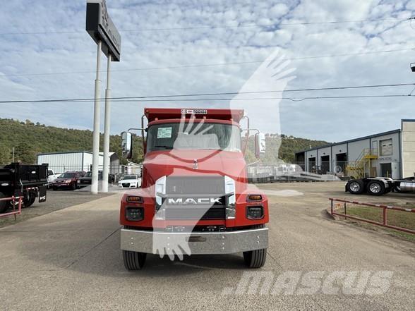 Mack MD7 傾卸式卡車