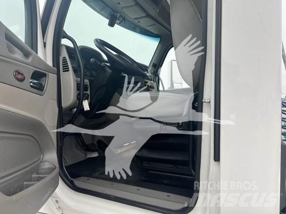 Peterbilt 567 曳引機組件