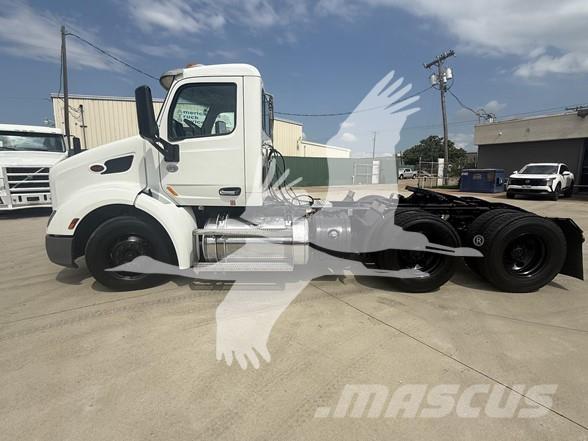 Peterbilt 579 曳引機組件