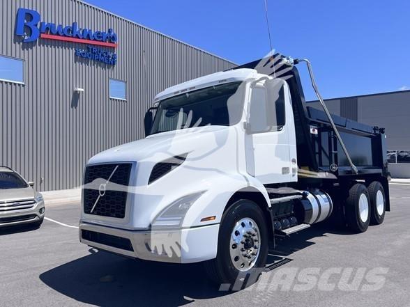 Volvo VNR64300 傾卸式卡車