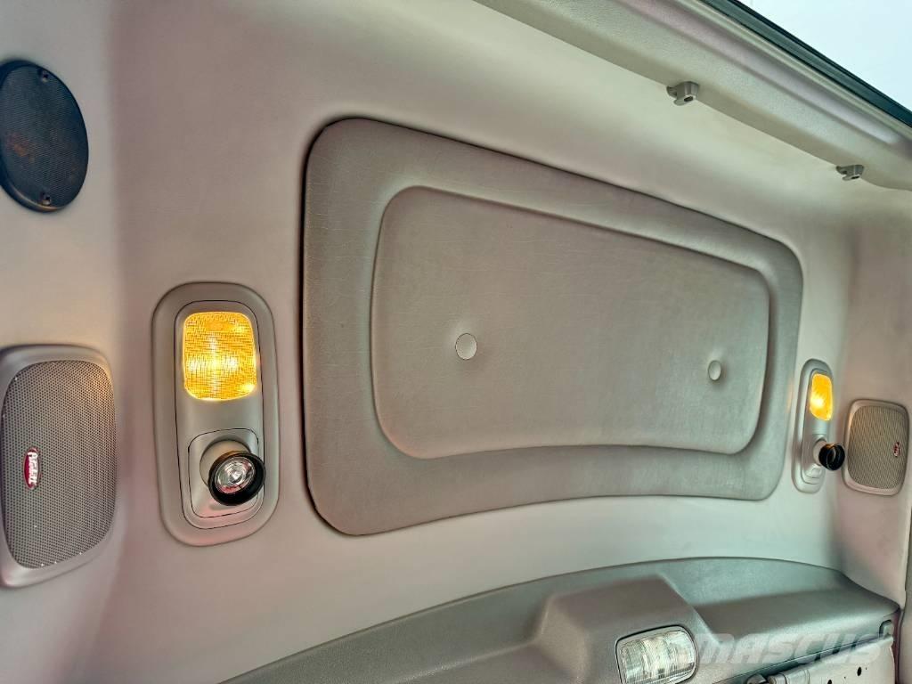 Peterbilt 367 曳引機組件