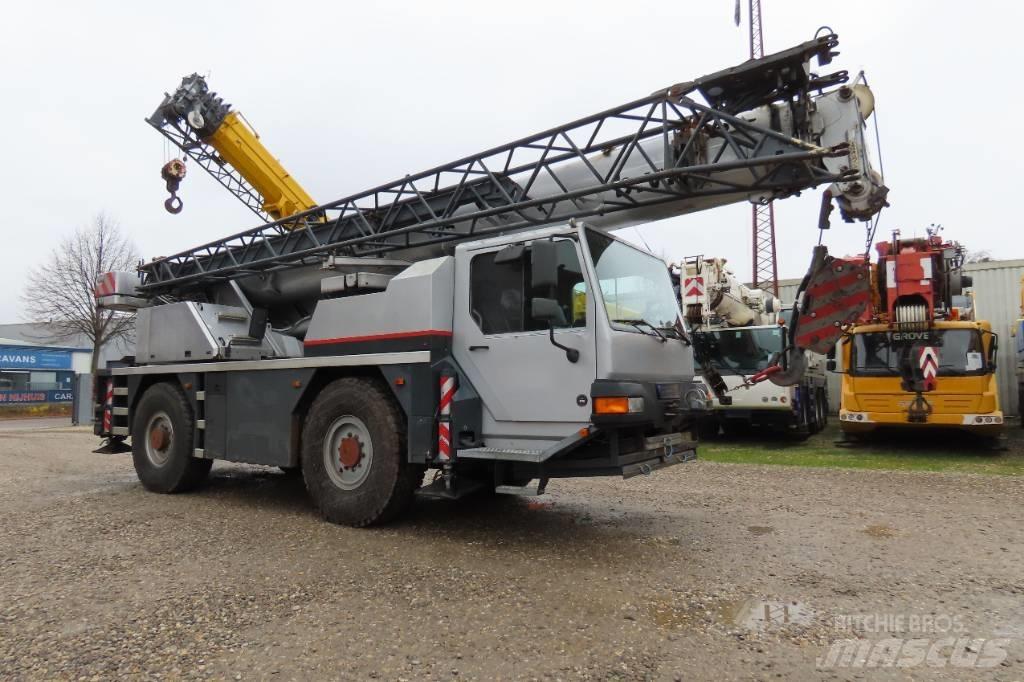 Liebherr LTM 1030/2 全路面起重機/吊車