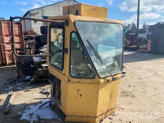 CAT 992 C 駕駛室與內部