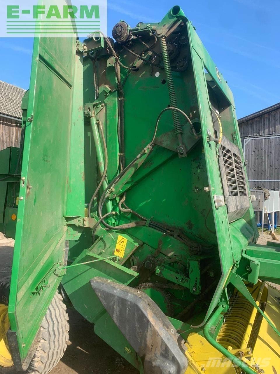 John Deere 592C 方形打捆機